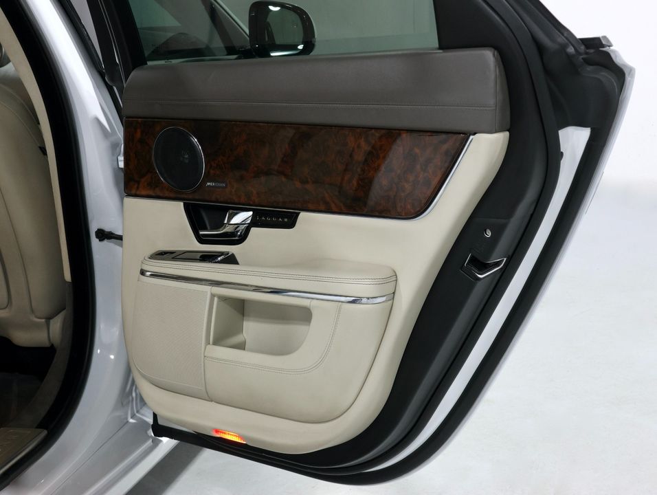 2013 Jaguar XJ