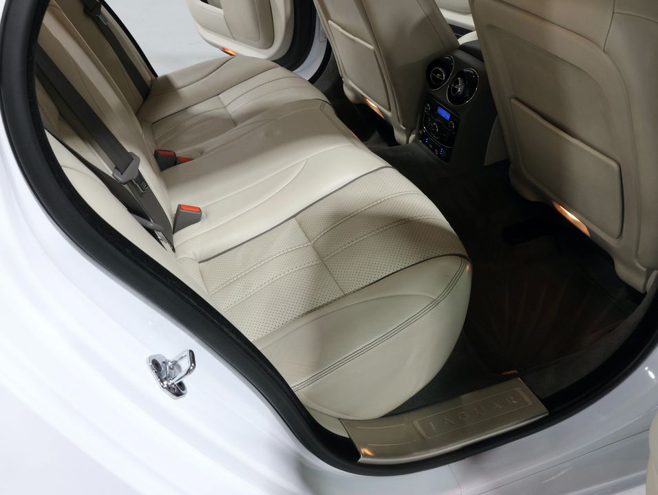 2013 Jaguar XJ
