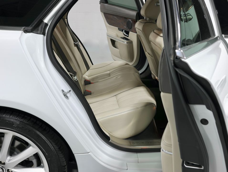 2013 Jaguar XJ