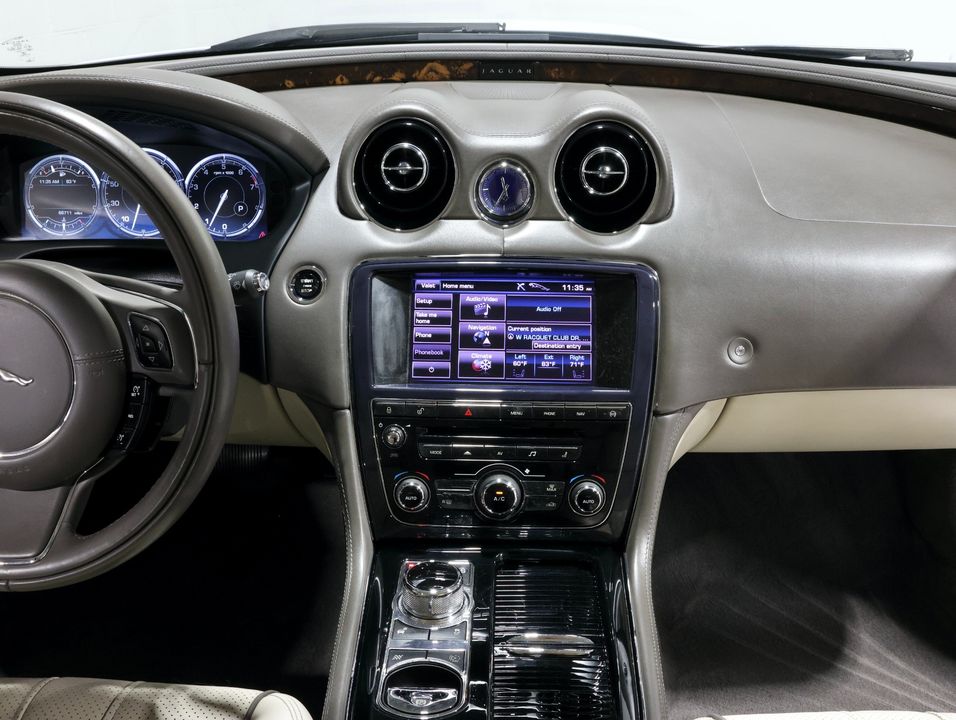 2013 Jaguar XJ