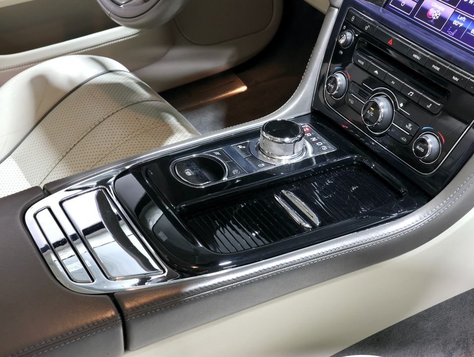 2013 Jaguar XJ