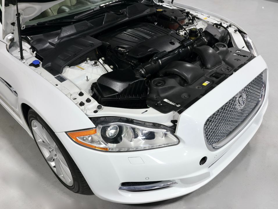 2013 Jaguar XJ