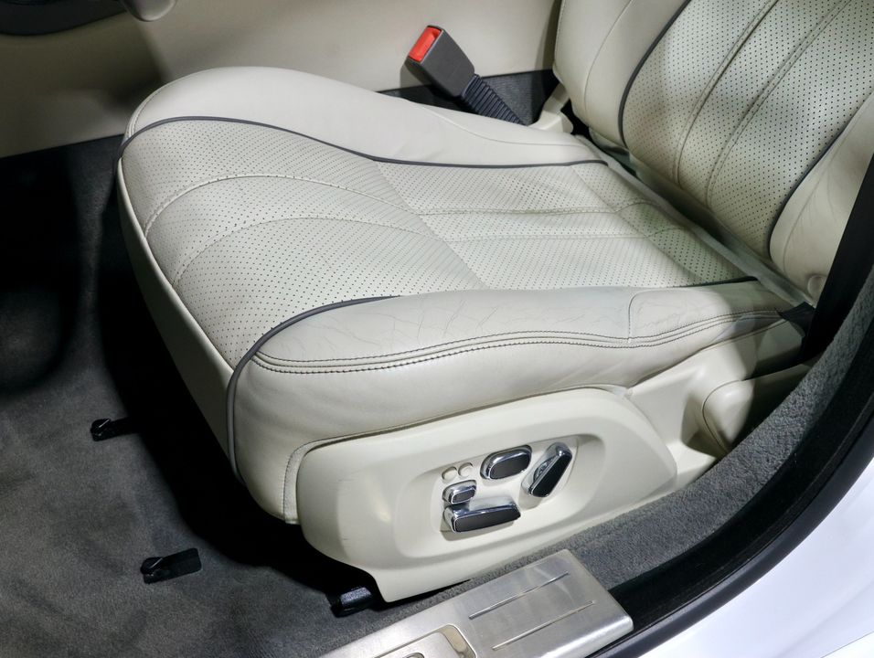 2013 Jaguar XJ