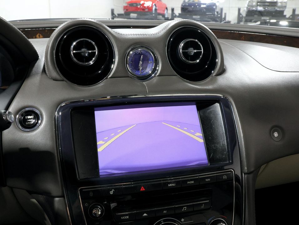 2013 Jaguar XJ