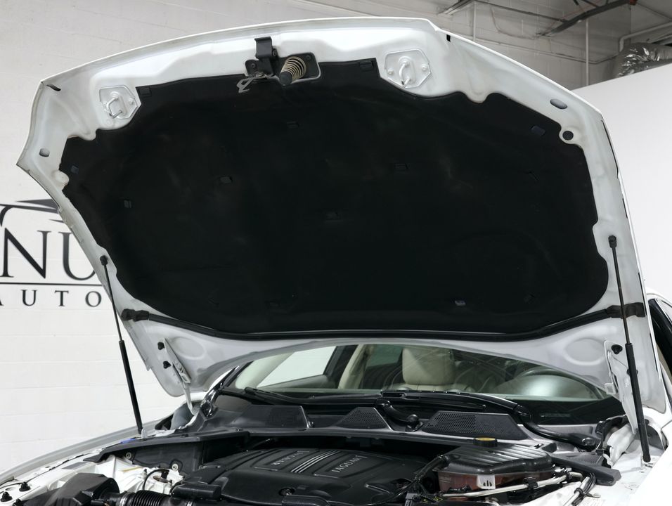 2013 Jaguar XJ