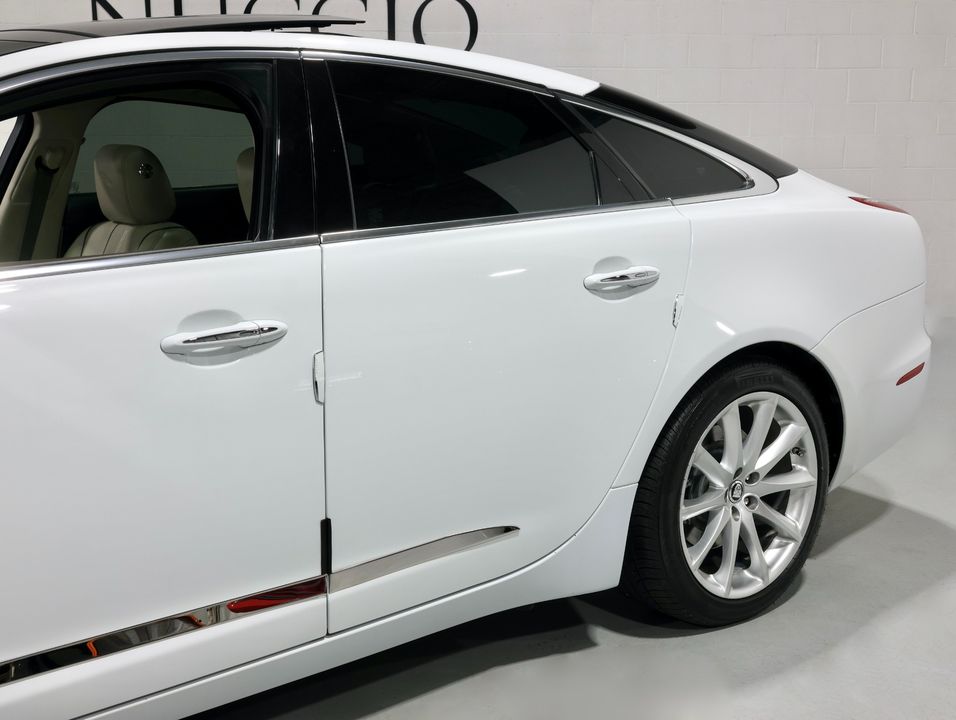 2013 Jaguar XJ