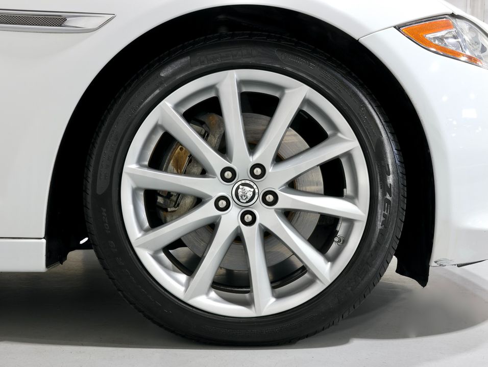 2013 Jaguar XJ