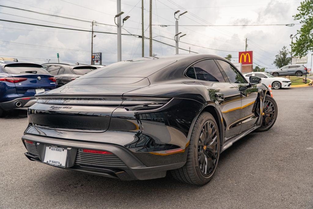 2022 Porsche Taycan