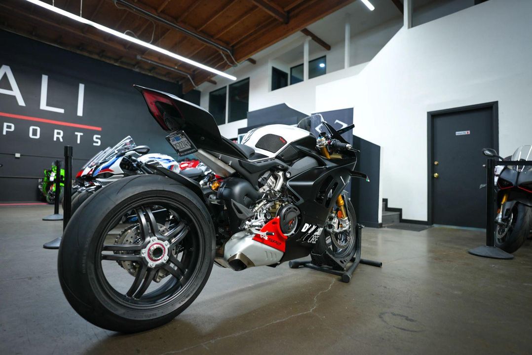 2023 Ducati Panigale V4 SP2