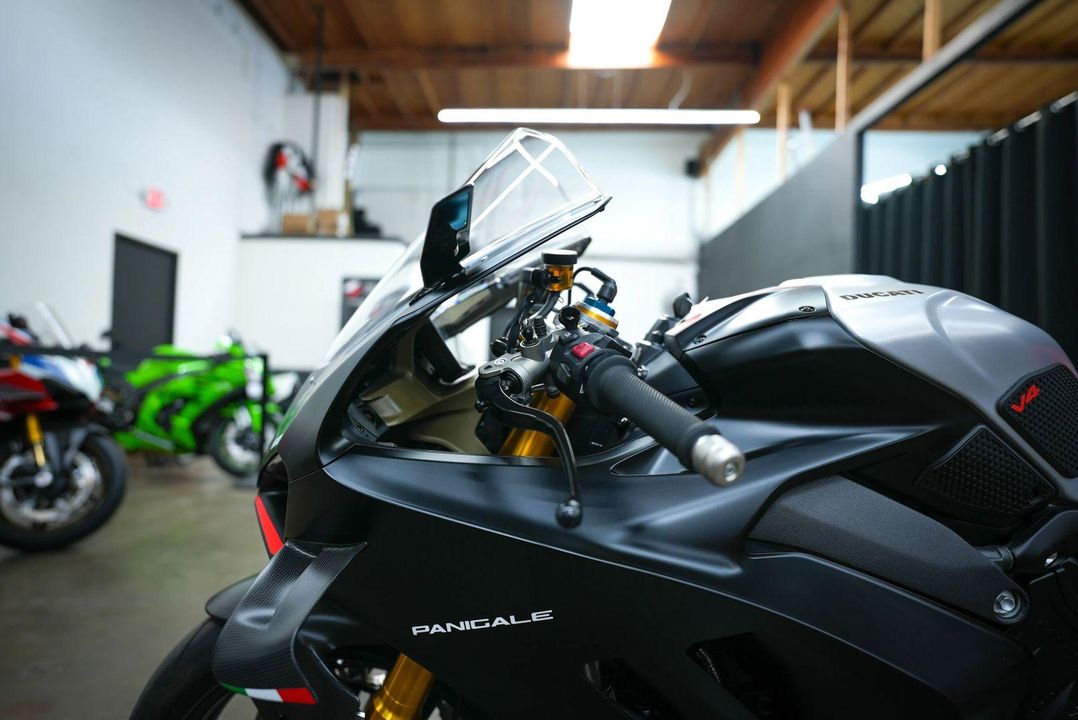 2023 Ducati Panigale V4 SP2