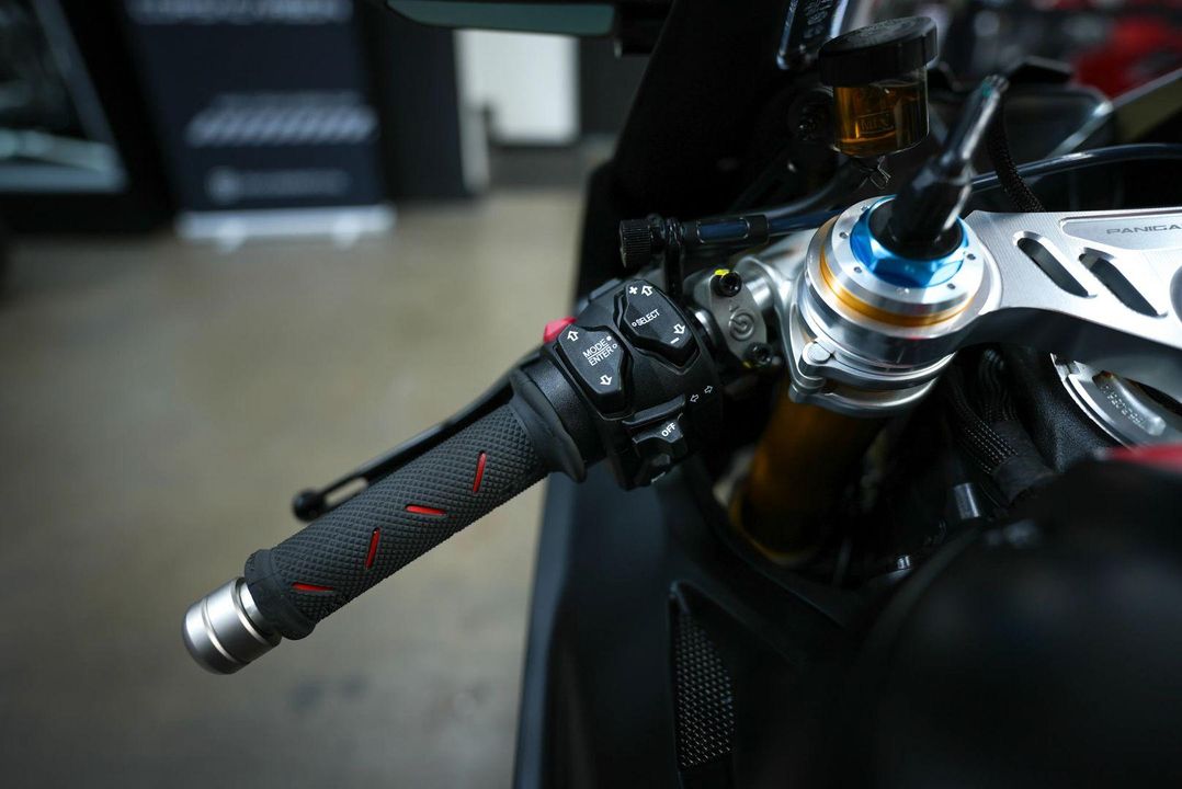 2023 Ducati Panigale V4 SP2