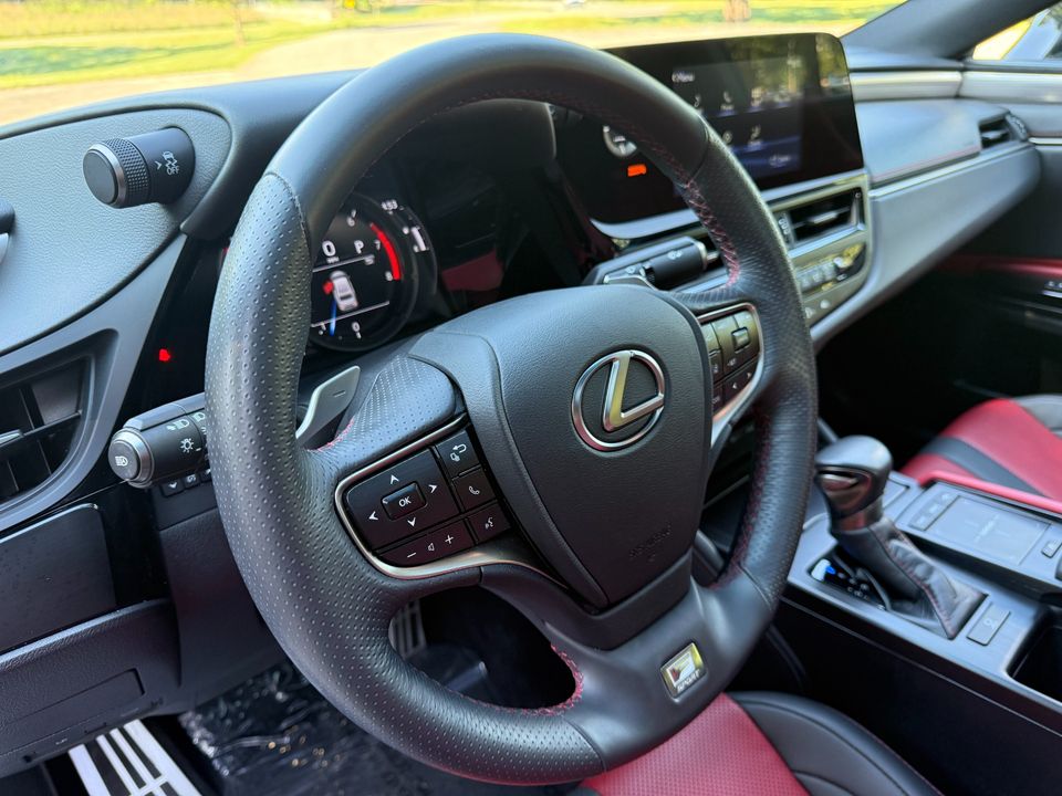 2022 Lexus ES 350