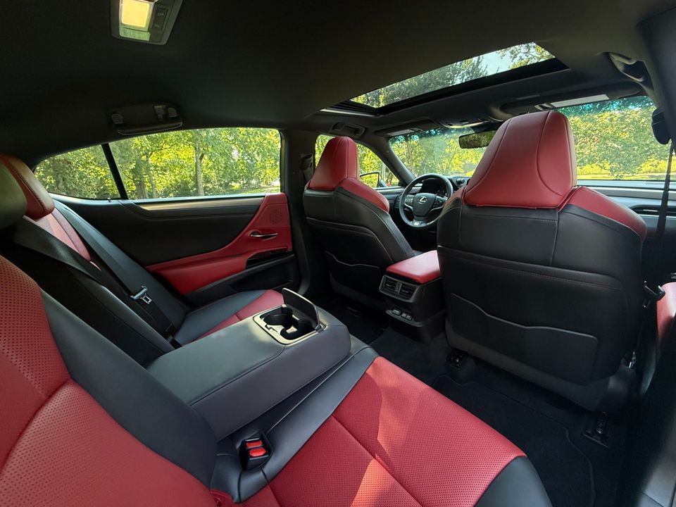 2022 Lexus ES 350