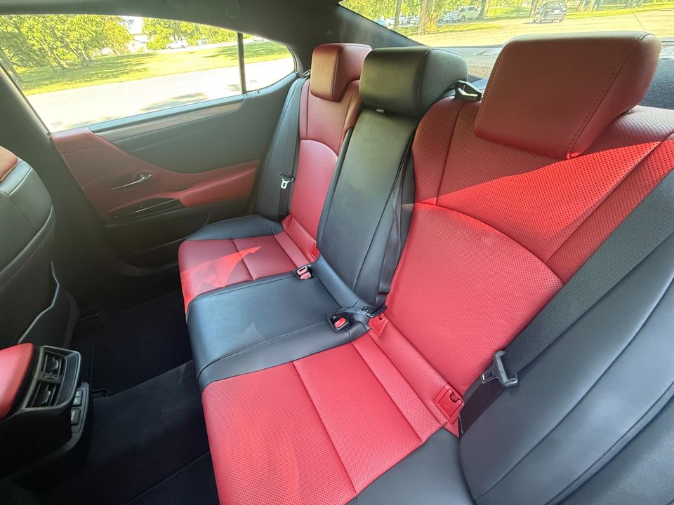 2022 Lexus ES 350