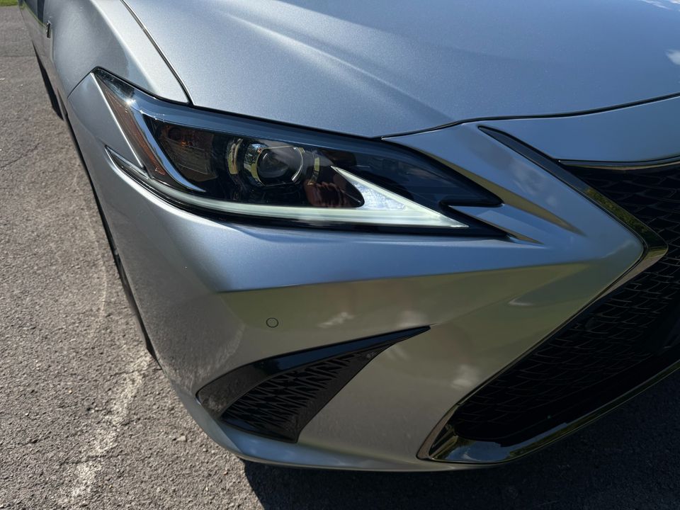 2022 Lexus ES 350