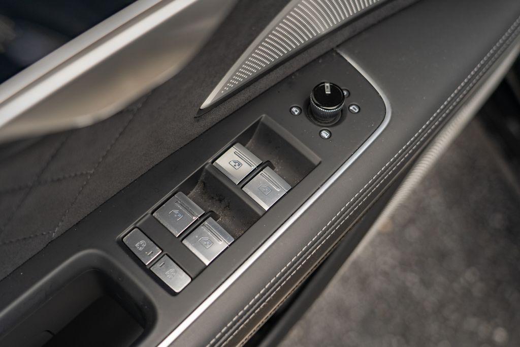 2023 Audi S8