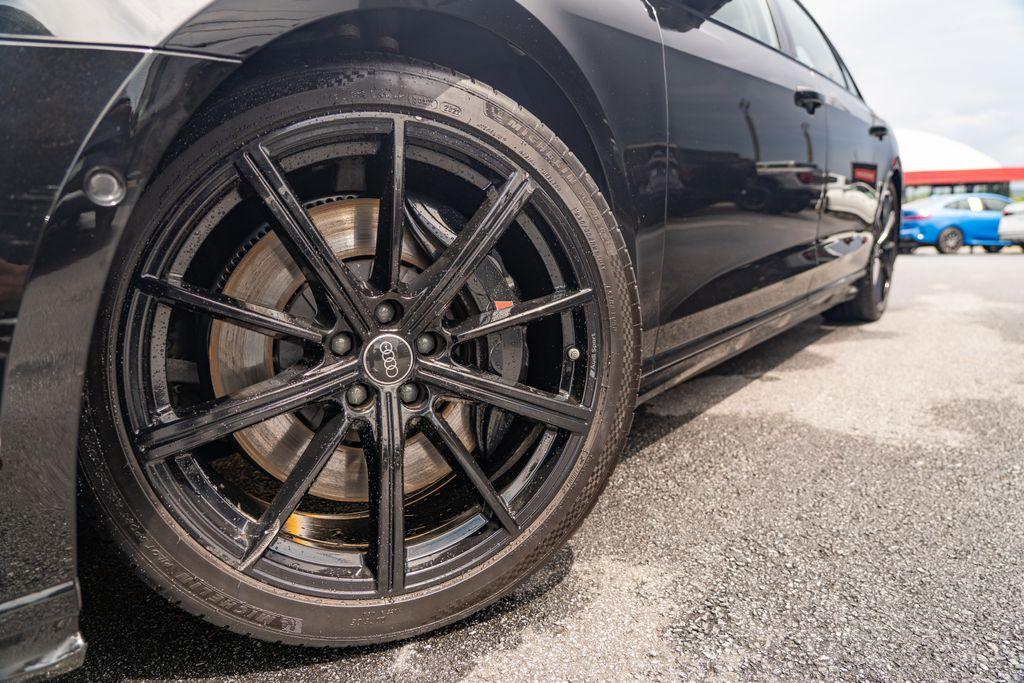 2023 Audi S8
