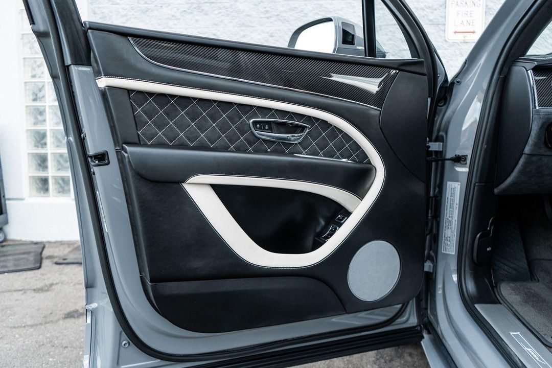 2022 Bentley Bentayga