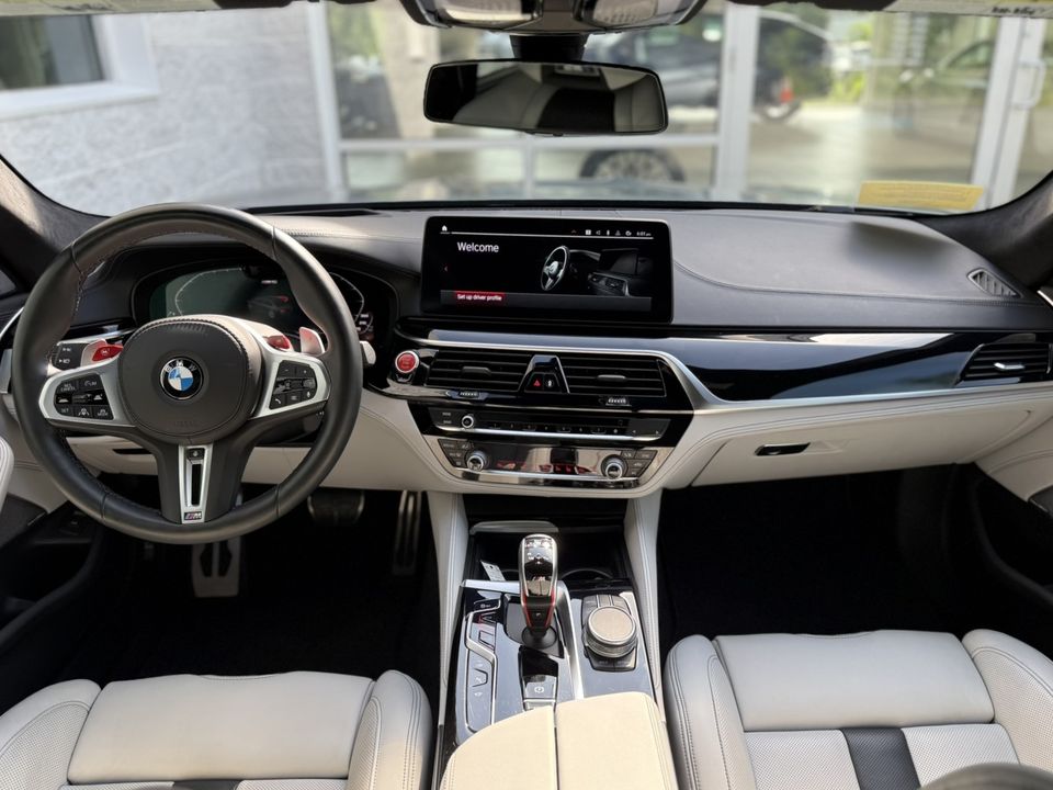 2022 BMW M5