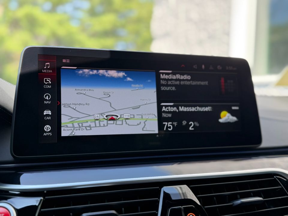 2022 BMW M5