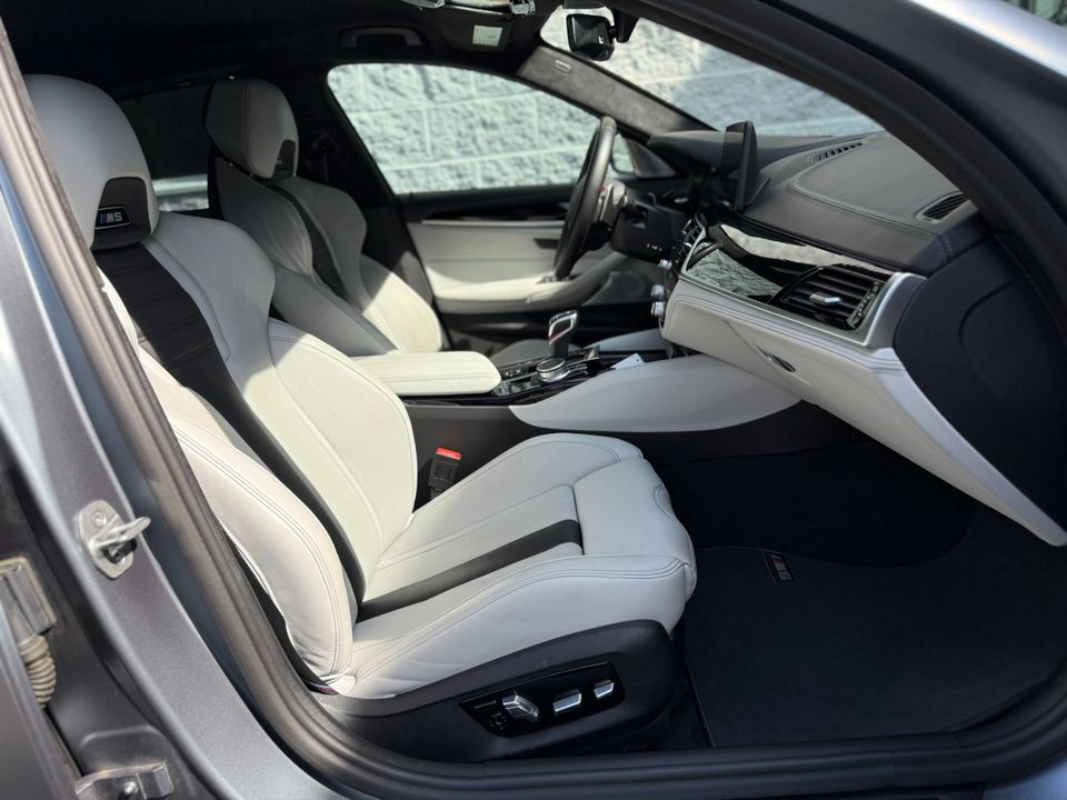 2022 BMW M5