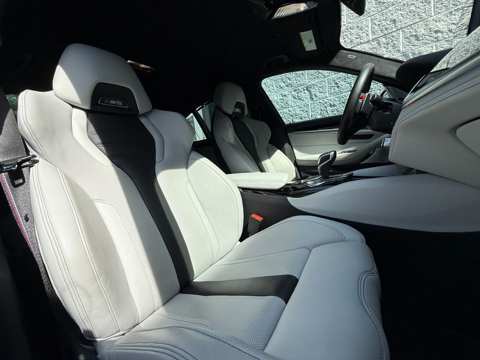 2022 BMW M5