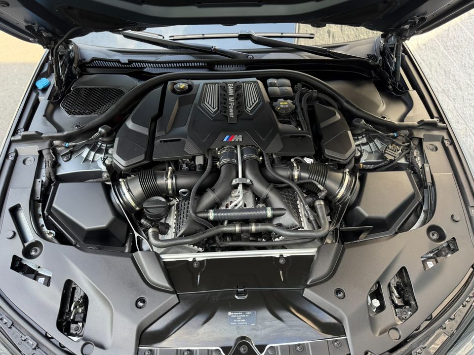 2022 BMW M5