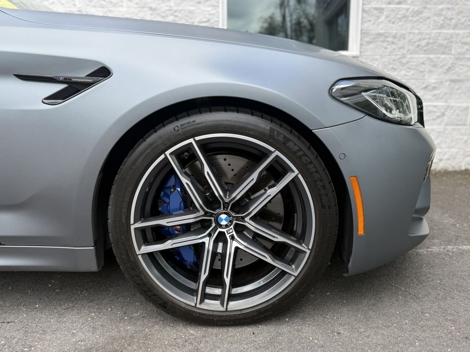 2022 BMW M5