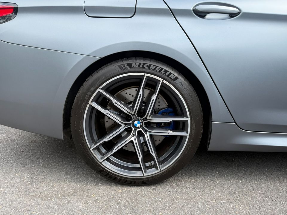 2022 BMW M5