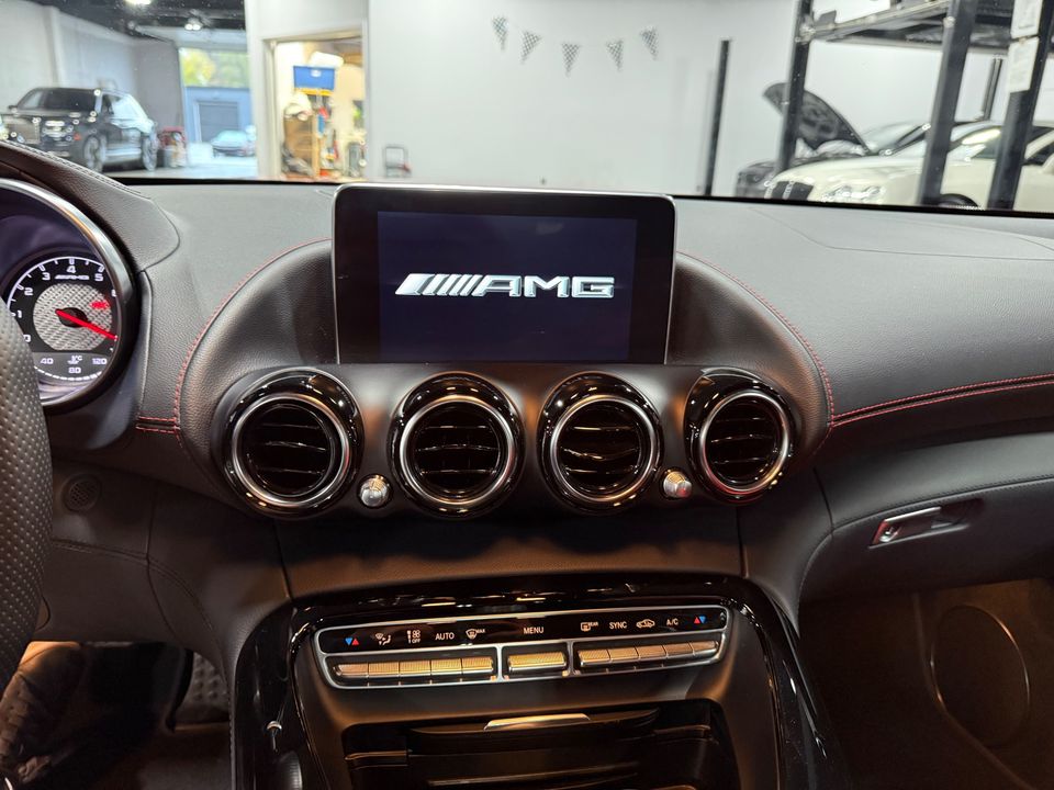 2017 Mercedes-Benz AMG GT