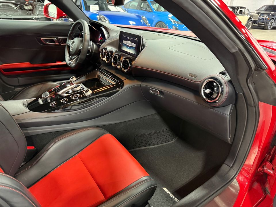 2017 Mercedes-Benz AMG GT