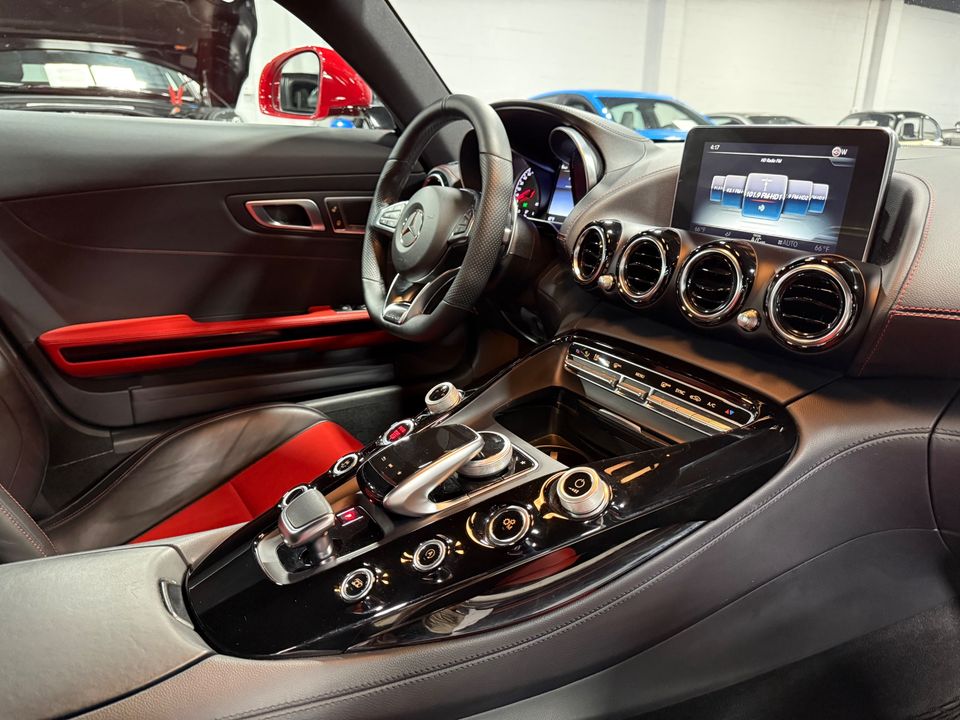 2017 Mercedes-Benz AMG GT