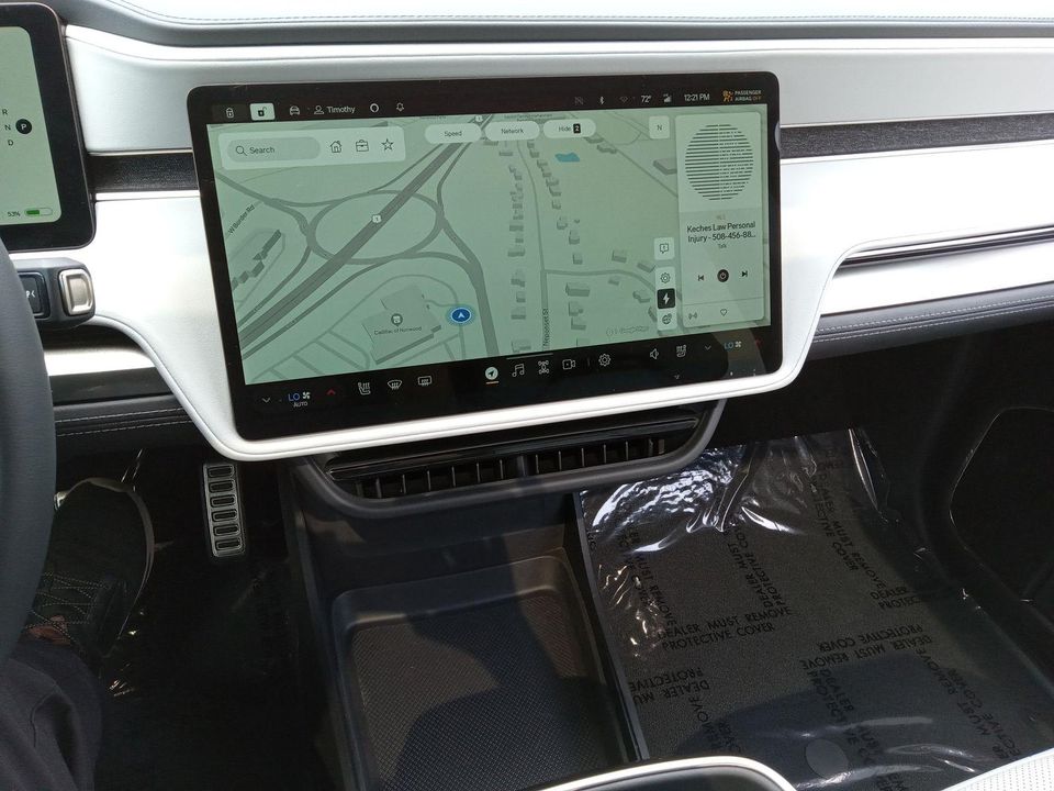 2024 Rivian R1S