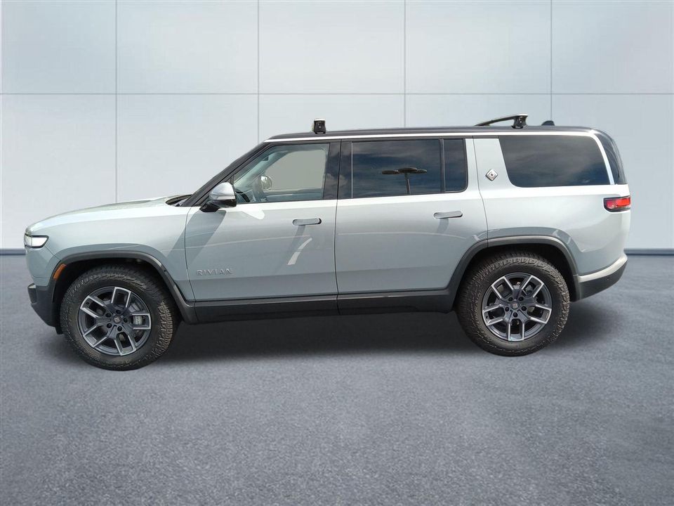 2024 Rivian R1S