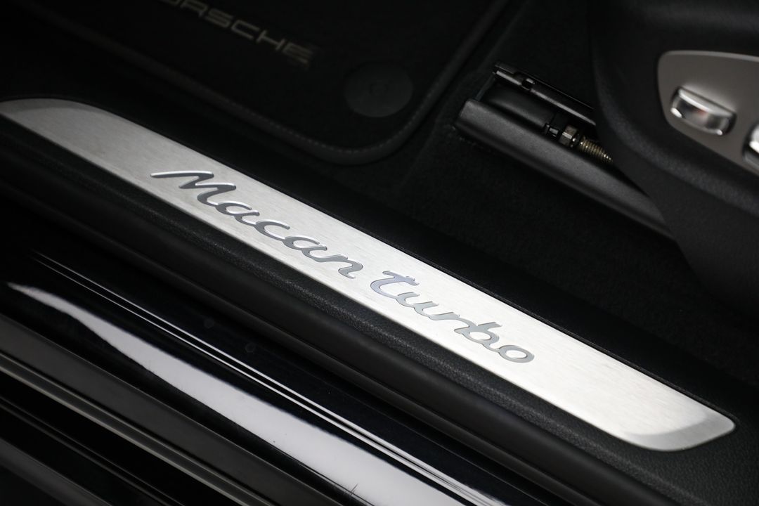 2020 Porsche Macan