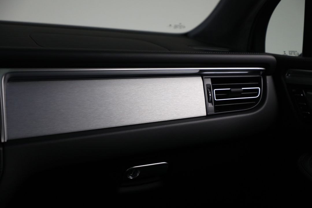 2020 Porsche Macan