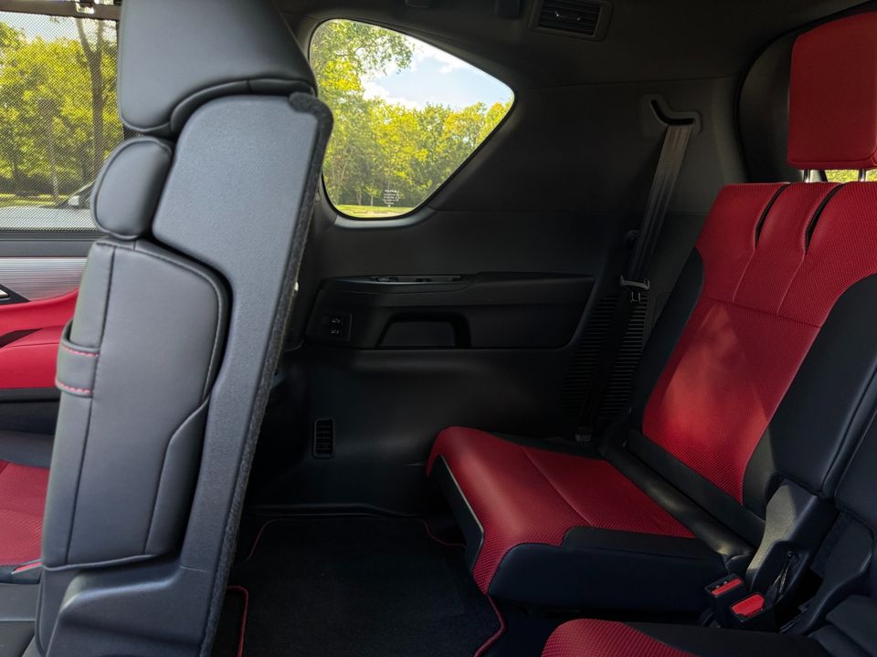 2024 Lexus LX 600