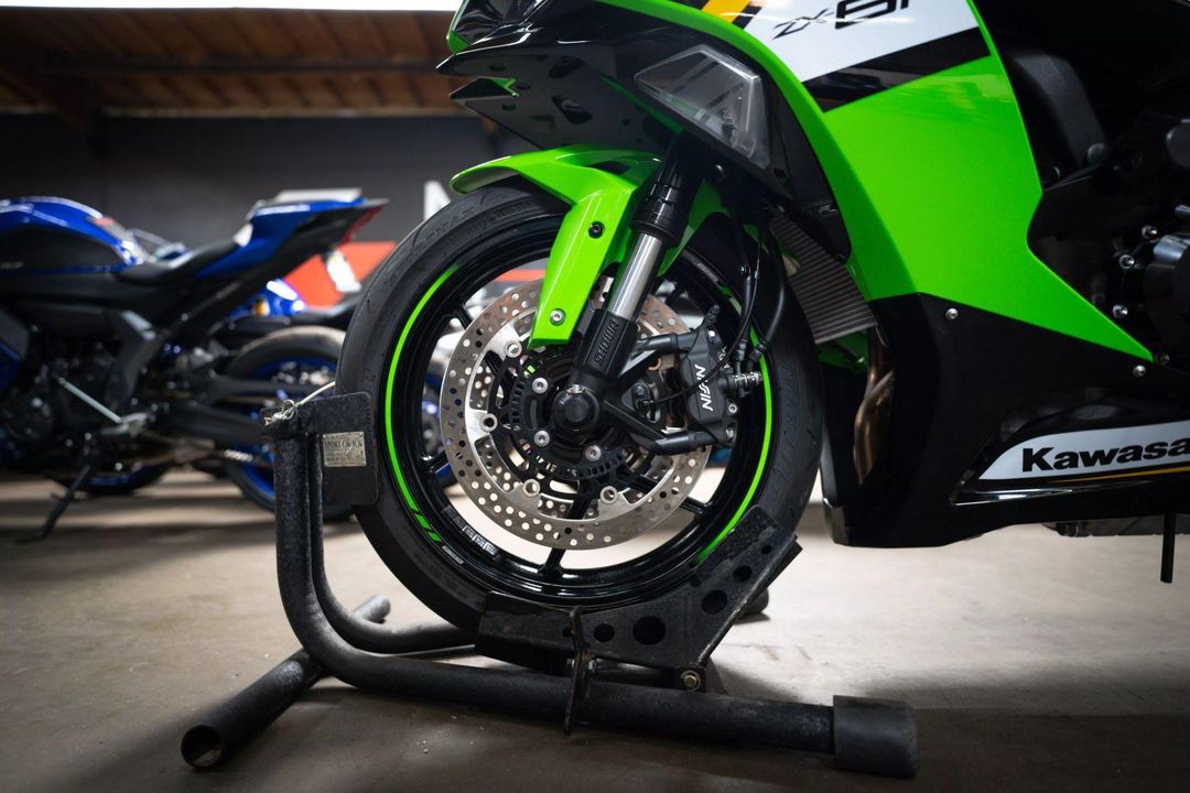 2025 Kawasaki ZX636KSFAL Ninja ZX-6R KRT