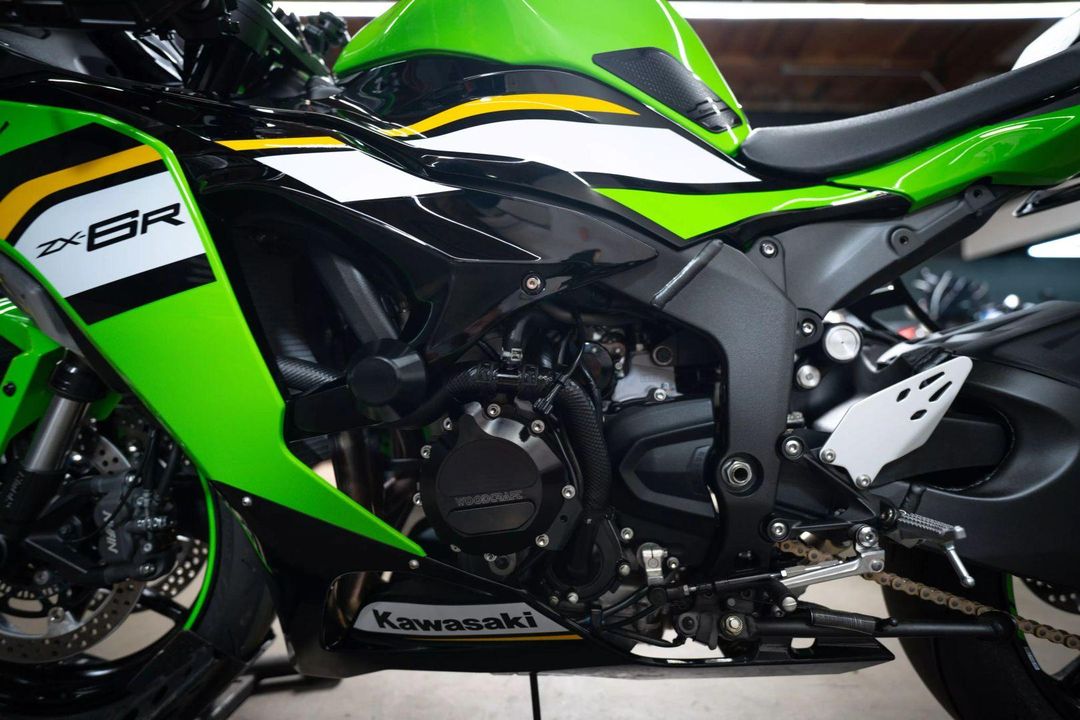 2025 Kawasaki ZX636KSFAL Ninja ZX-6R KRT