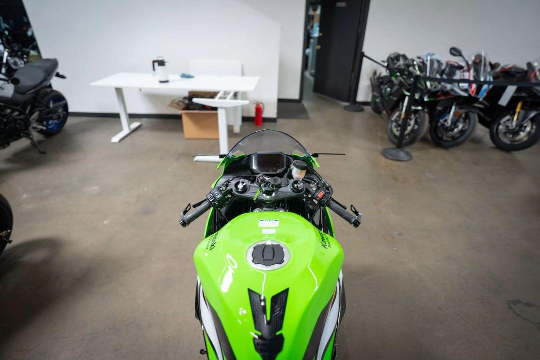 2025 Kawasaki ZX636KSFAL Ninja ZX-6R KRT