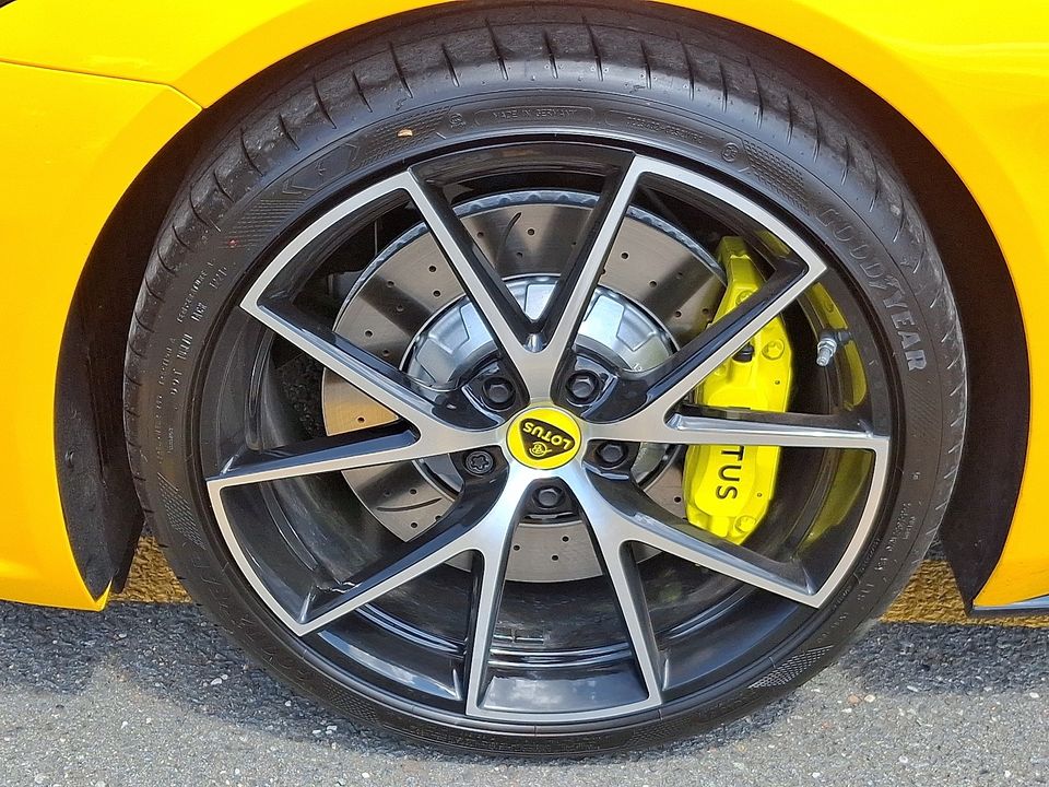 2025 Lotus Emira