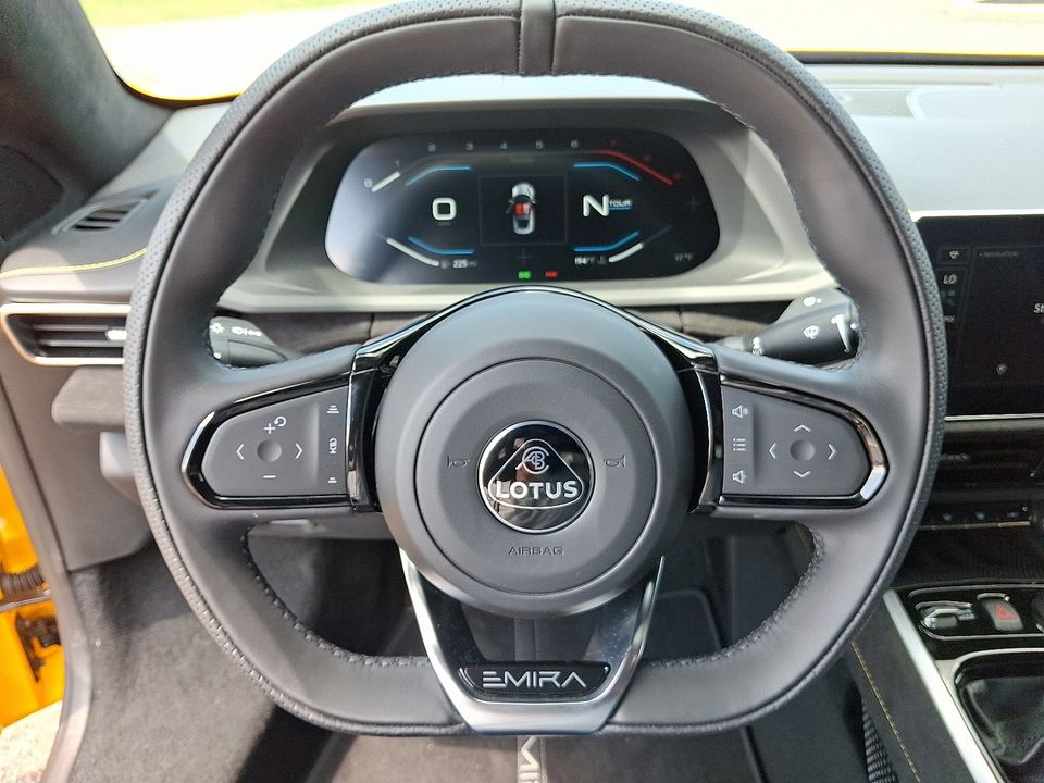 2025 Lotus Emira