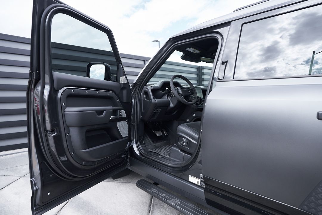 2024 Land Rover Defender 130