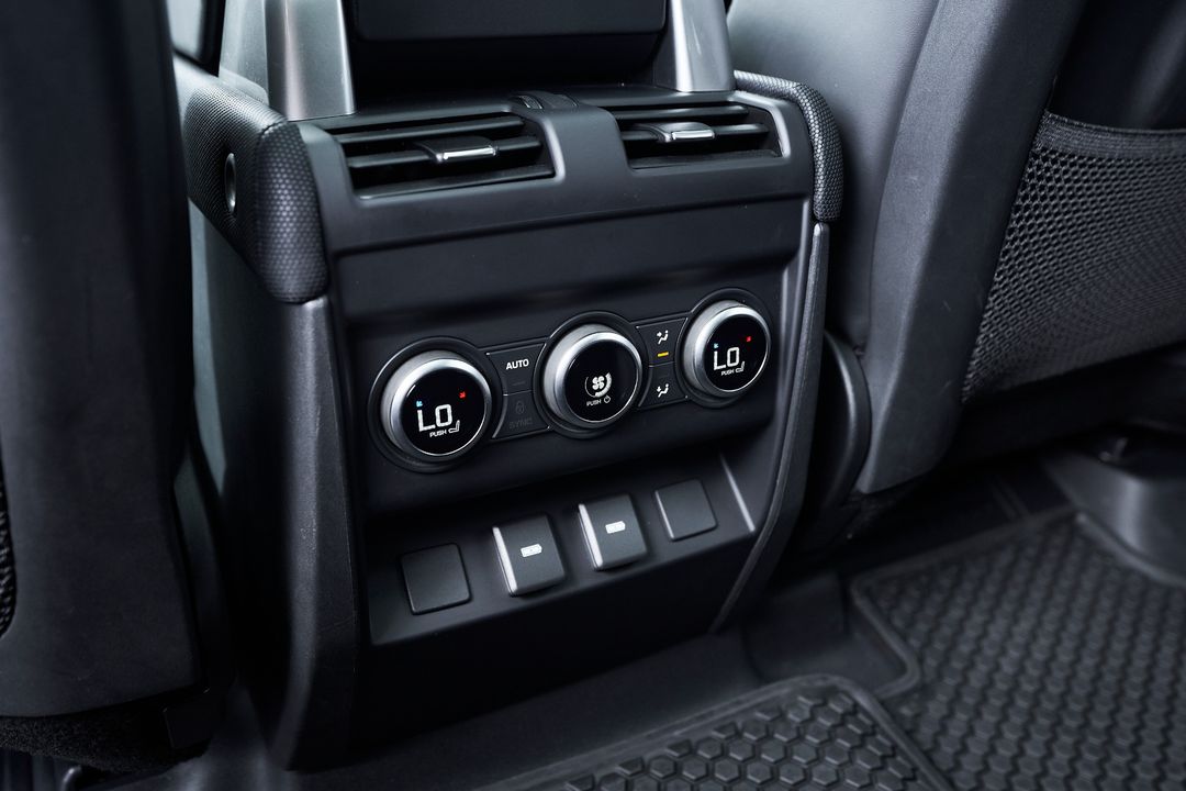 2024 Land Rover Defender 130