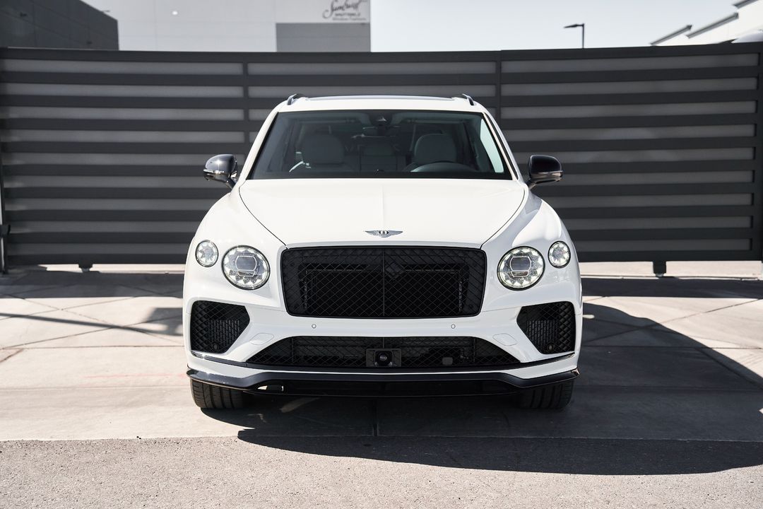 2024 Bentley Bentayga Hybrid