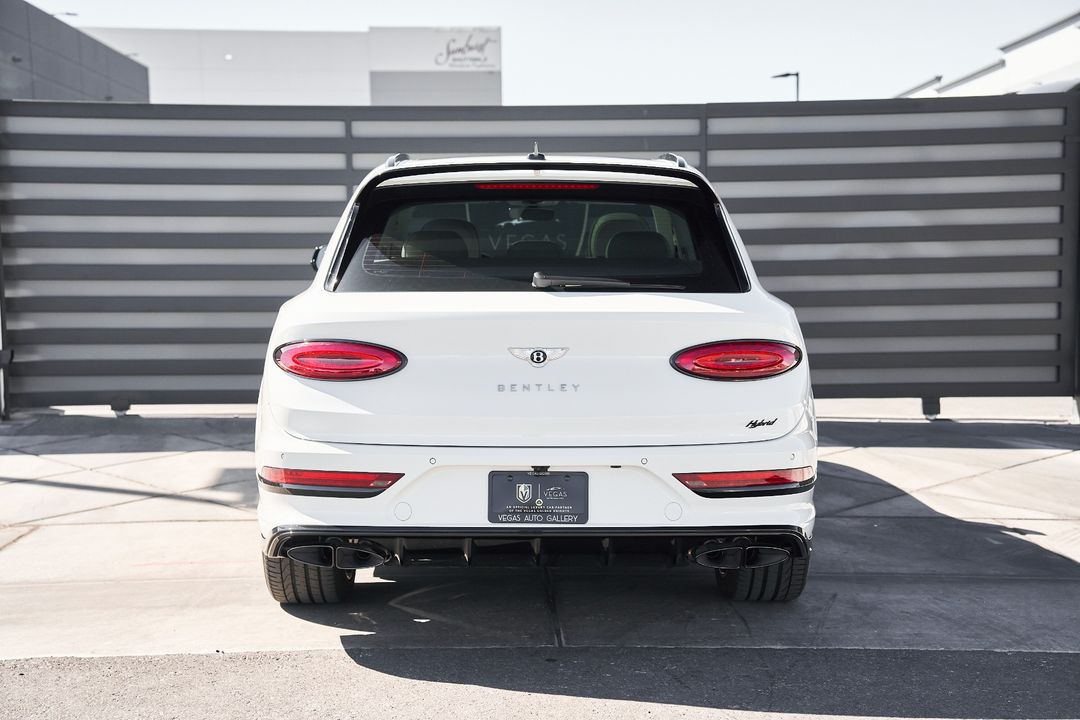 2024 Bentley Bentayga Hybrid