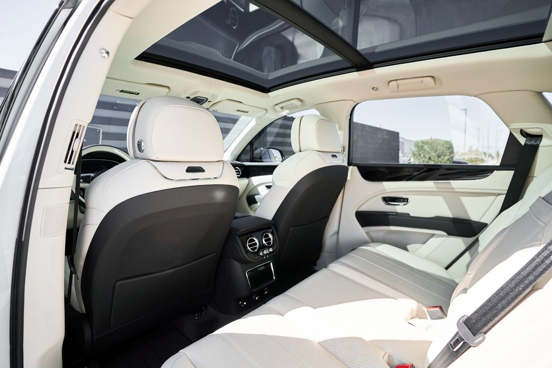 2024 Bentley Bentayga Hybrid
