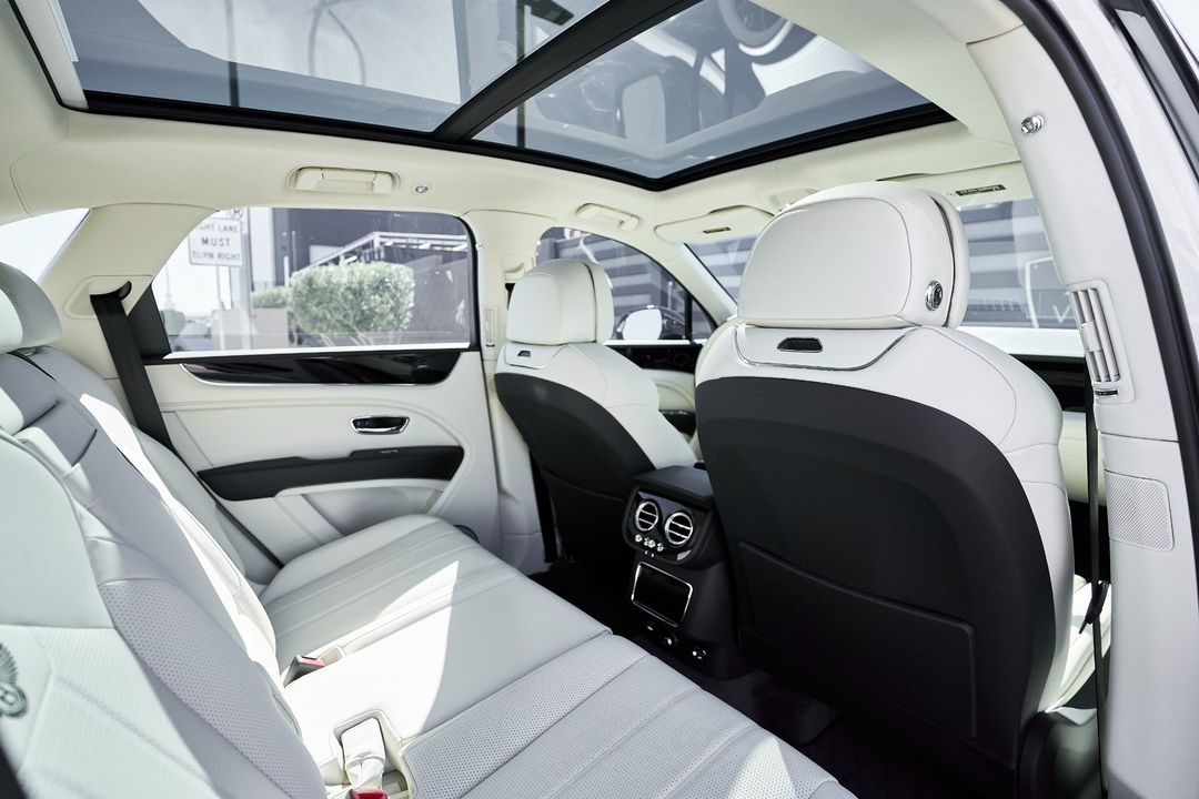 2024 Bentley Bentayga Hybrid