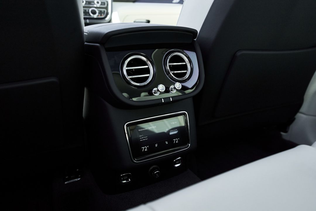 2024 Bentley Bentayga Hybrid
