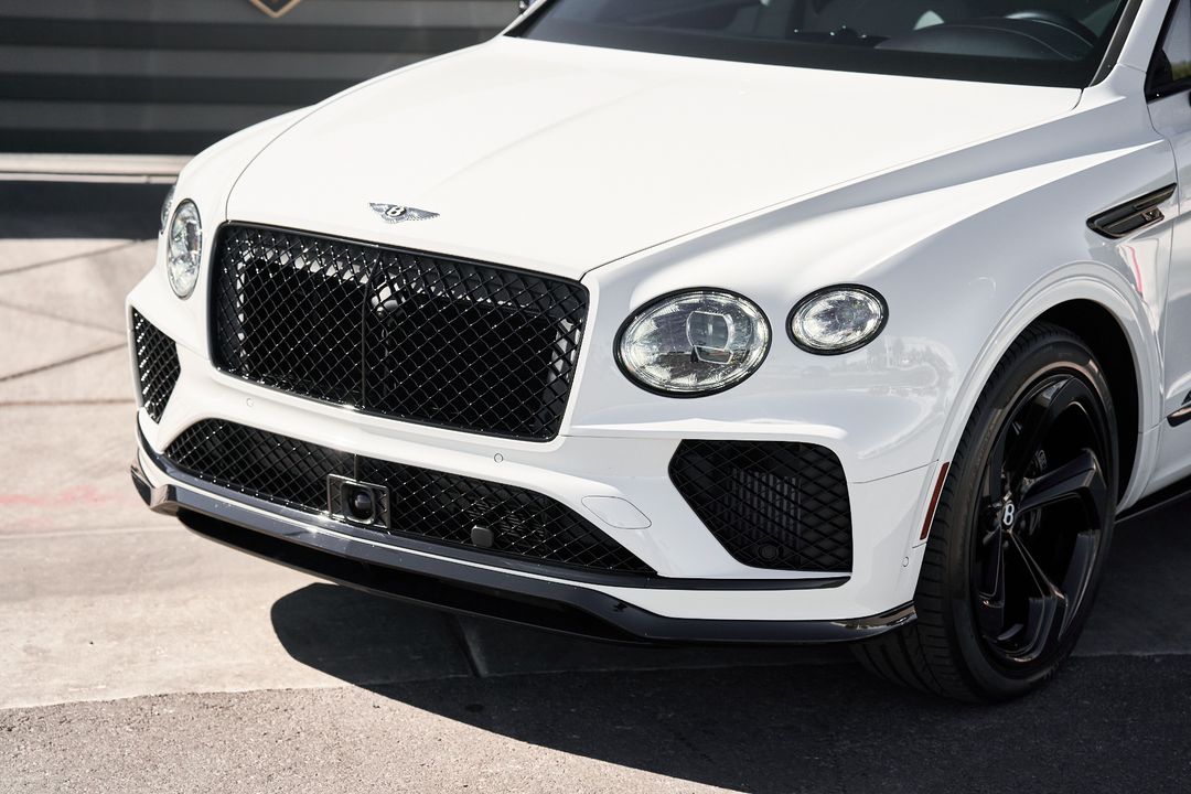 2024 Bentley Bentayga Hybrid
